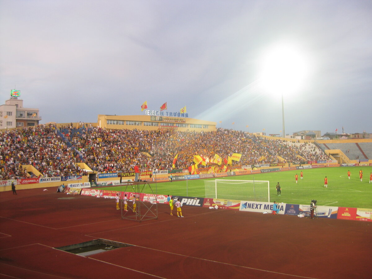 V-League vòng 18: Nam Định gục ngã, Hải Phòng bứt tốp 5, bảng xếp hạng chao đảo